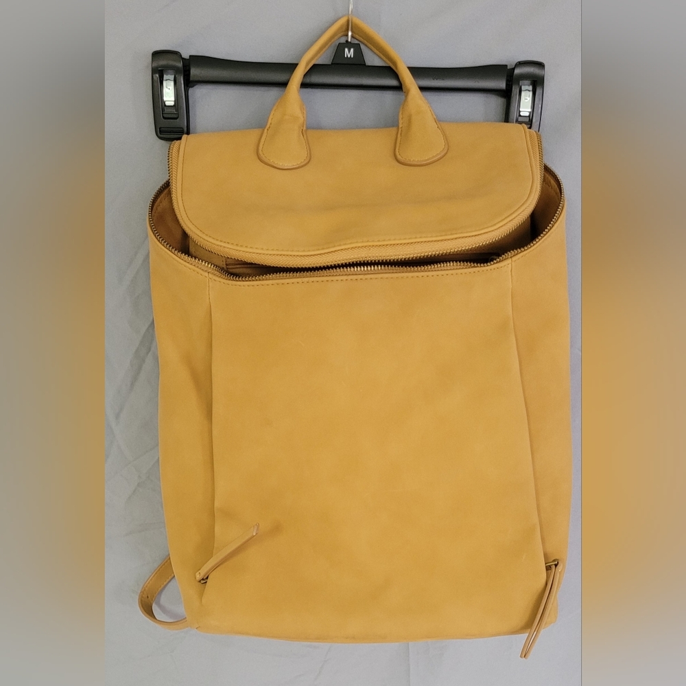 Universal Thread Backpack - image 1